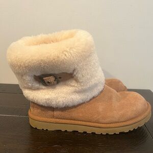 UGG Tan and Cream Winter Boots with Sheepskin Collar